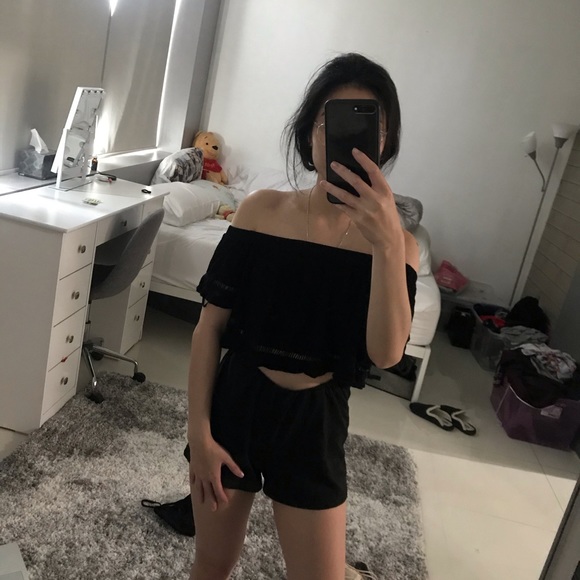 7 item size small women’s clothing top bundle - Picture 4 of 8